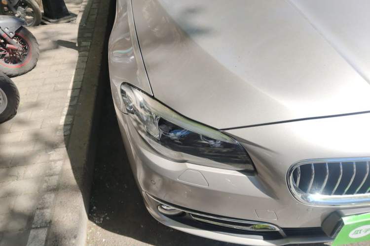 Used BMW 5 Series 2014 528Li Luxury Design Package Right Front Headlight