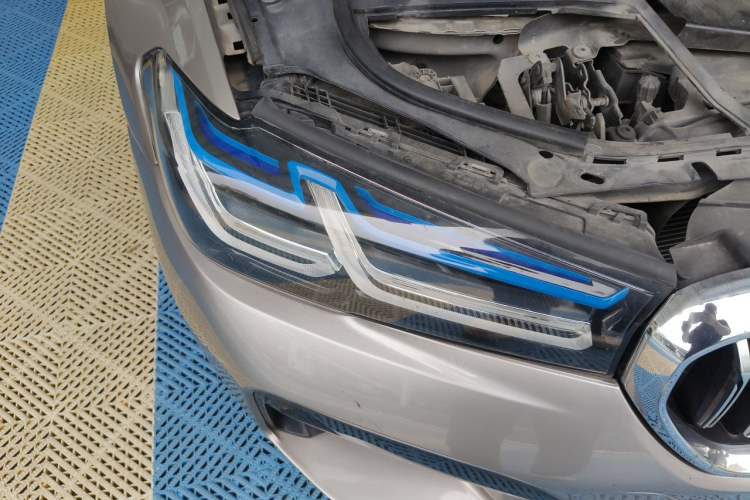 Used BMW 5 Series 2014 525Li Leading Model Right Front Headlight
