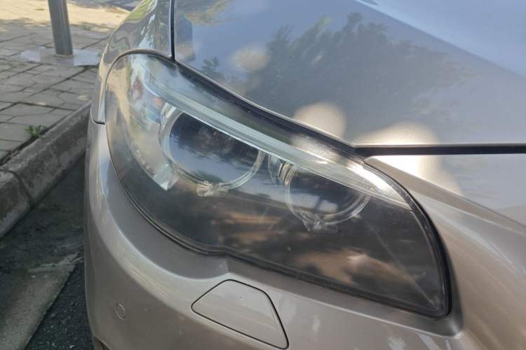 Used BMW 5 Series 2014 525Li Leading Model Right Front Headlight