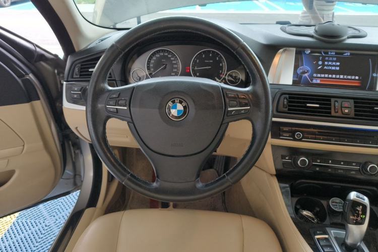 Used BMW 5 Series 2014 525Li Leading Model Steering Wheel