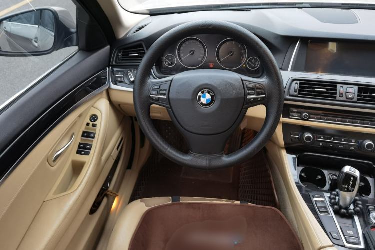 Used BMW 5 Series 2014 520Li Elegant Model Steering Wheel