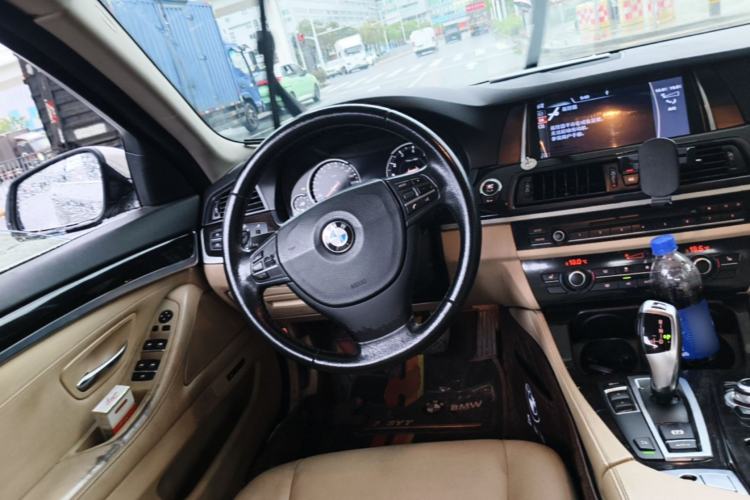 Used BMW 5 Series 2014 525Li Leading Model Steering Wheel
