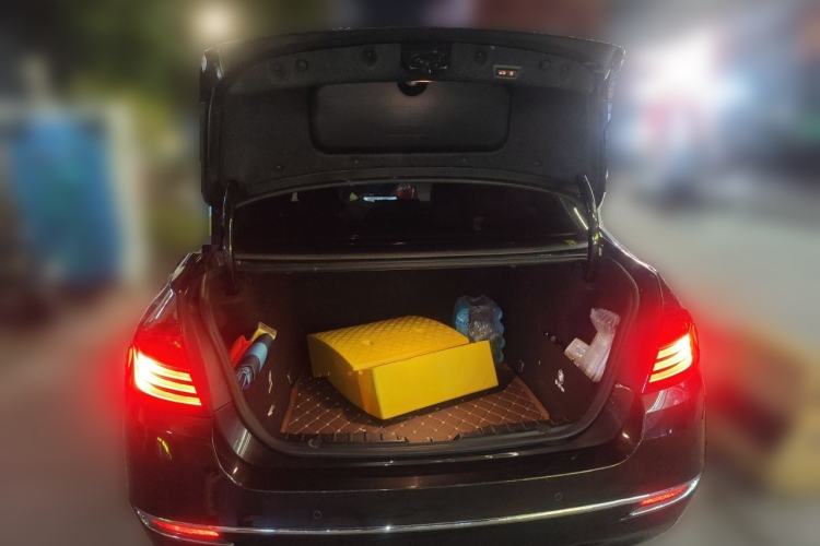 Used BMW 5 Series 2014 525Li Luxury Design Package Trunk