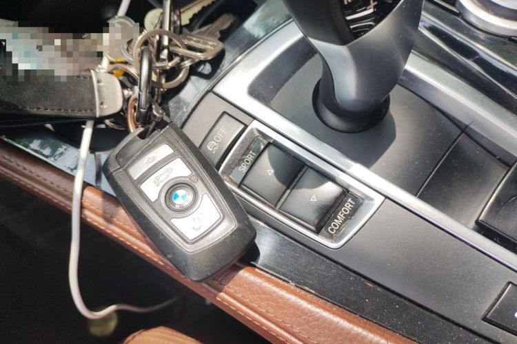 Used BMW 5 Series 2014 520Li Elegant Model Vehicle Key