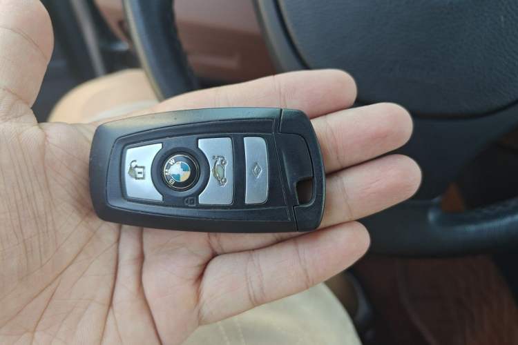 Used BMW 5 Series 2014 525Li Leading Model Vehicle Key