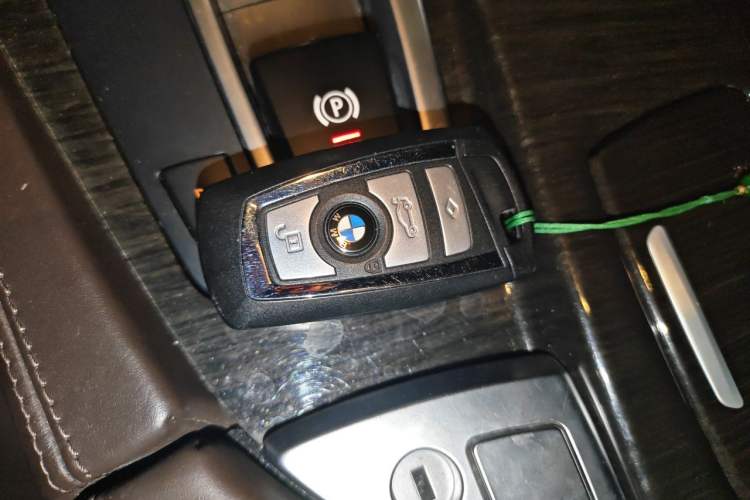 Used BMW 5 Series 2014 525Li Luxury Design Package Vehicle Key