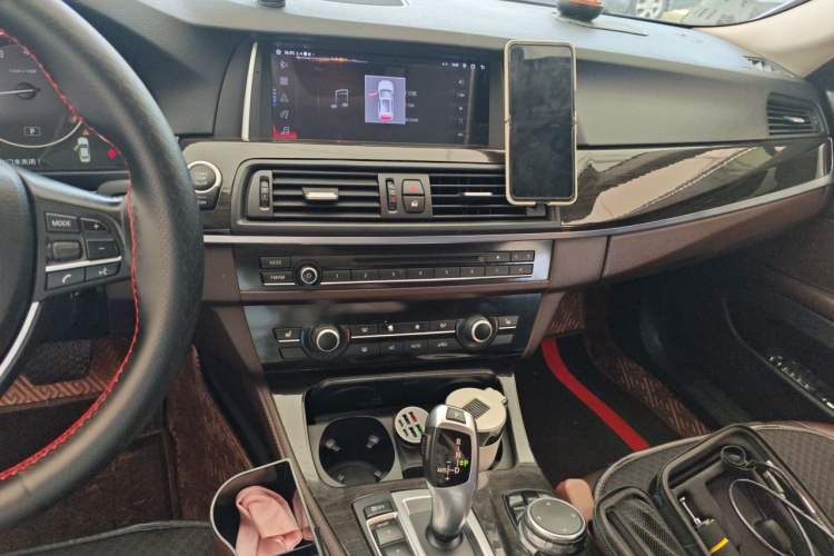 Used BMW 5 Series 2014 525Li Luxury Design Package Audio And AC Panel