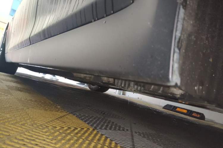 Used BMW 5 Series 2014 525Li Luxury Design Package Chassis Rear Left