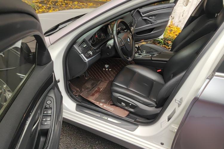 Used BMW 5 Series 2014 520Li Elegant Model Driver Seat