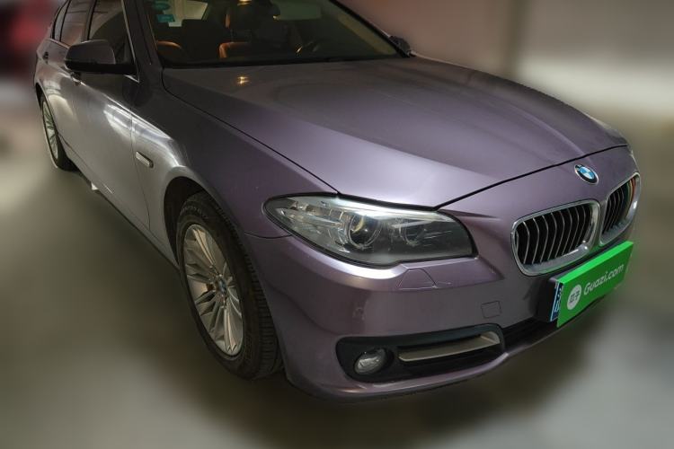 Used BMW 5 Series 2014 525Li Leading Model Front Right 45 Deg