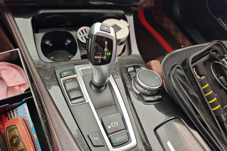 Used BMW 5 Series 2014 525Li Luxury Design Package Gear Lever