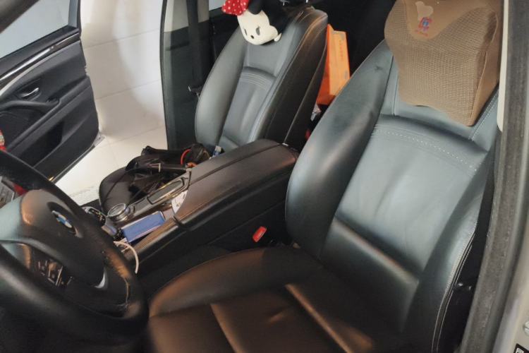 Used BMW 5 Series 2014 525Li Luxury Design Package Left Front Seat