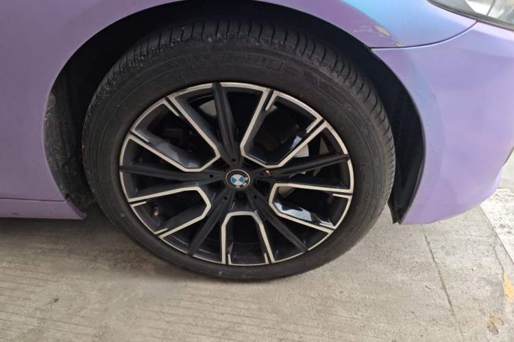 Used BMW 5 Series 2014 525Li Luxury Design Package Right Front Wheel Hub