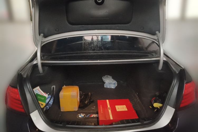 Used BMW 5 Series 2014 525Li Luxury Design Package Trunk