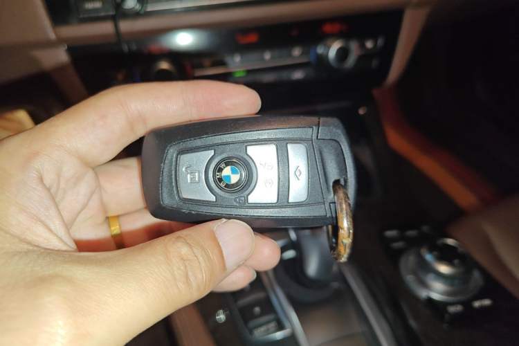 Used BMW 5 Series 2014 525Li Leading Model Vehicle Key
