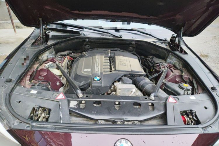 Used BMW 5 Series 2014 535Li Leading Model Engine Bay