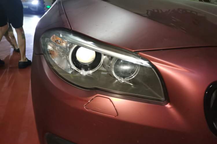 Used BMW 5 Series 2014 520Li Elegant Model Right Front Headlight