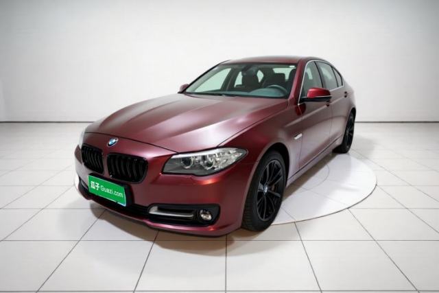 Ojetý BMW 5 Series 2014 520Li Elegant Model