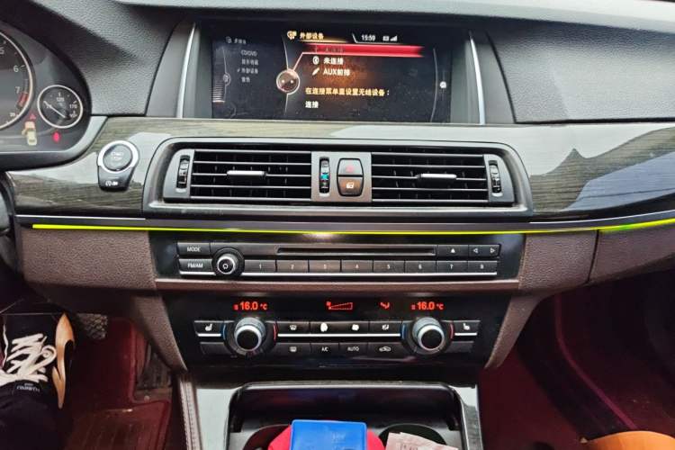 Used BMW 5 Series 2014 525Li Luxury Design Package Audio And AC Panel