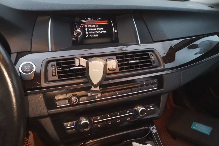 Used BMW 5 Series 2014 525Li Leading Model Audio And AC Panel