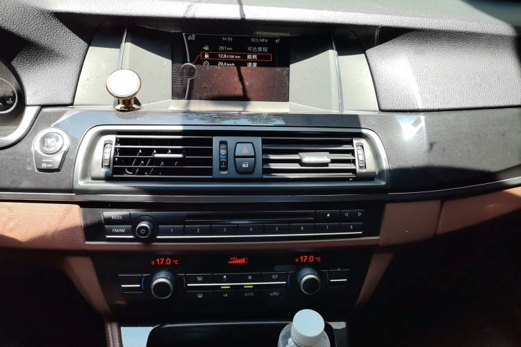 Used BMW 5 Series 2014 520Li Elegant Model Audio And AC Panel