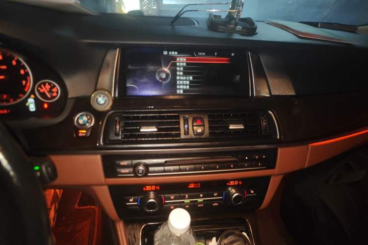 Used BMW 5 Series 2014 525Li Leading Model Audio And AC Panel