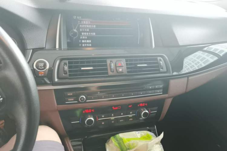 Used BMW 5 Series 2014 520Li Elegant Model Audio And AC Panel