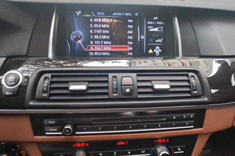 Used BMW 5 Series 2014 525Li Leading Model Audio And AC Panel