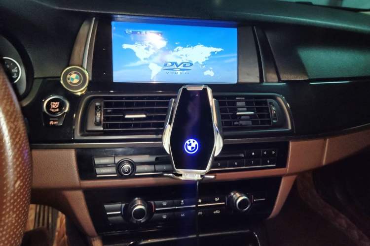 Used BMW 5 Series 2014 520Li Elegant Model Audio And AC Panel