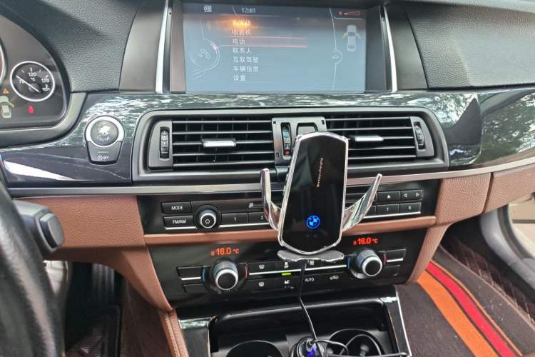 Used BMW 5 Series 2014 520Li Elegant Model Audio And AC Panel