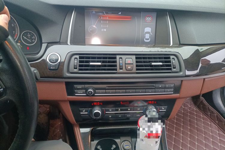 Used BMW 5 Series 2014 525Li Leading Model Audio And AC Panel