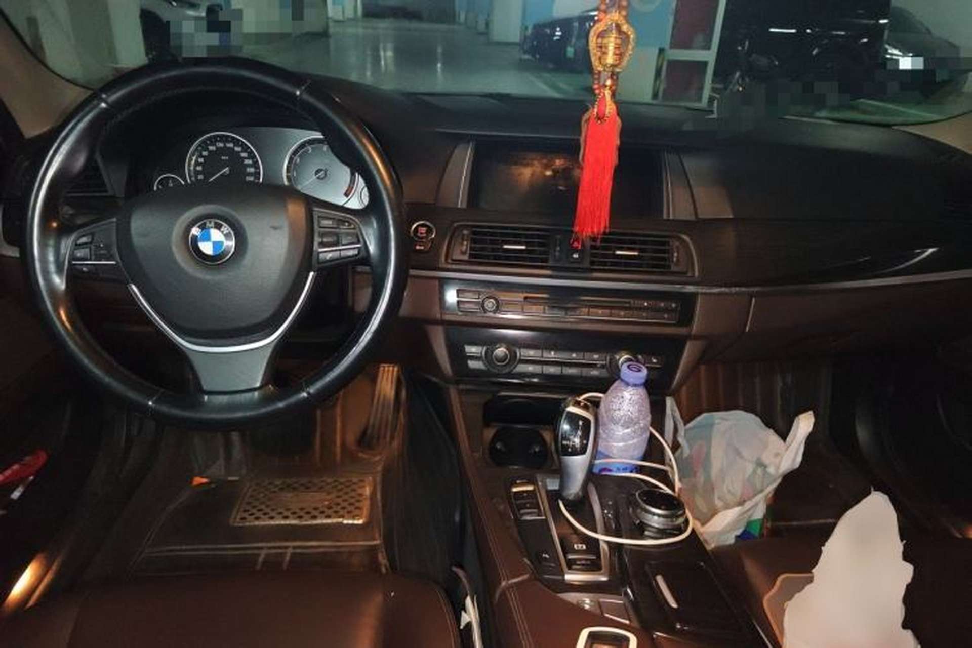 Used BMW 5 Series 2014 525Li Luxury Design Package Center Console