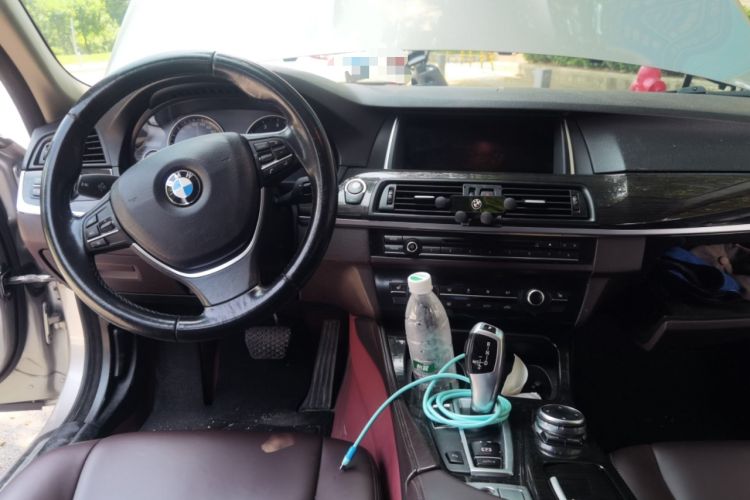 Used BMW 5 Series 2014 525Li Luxury Design Package Center Console