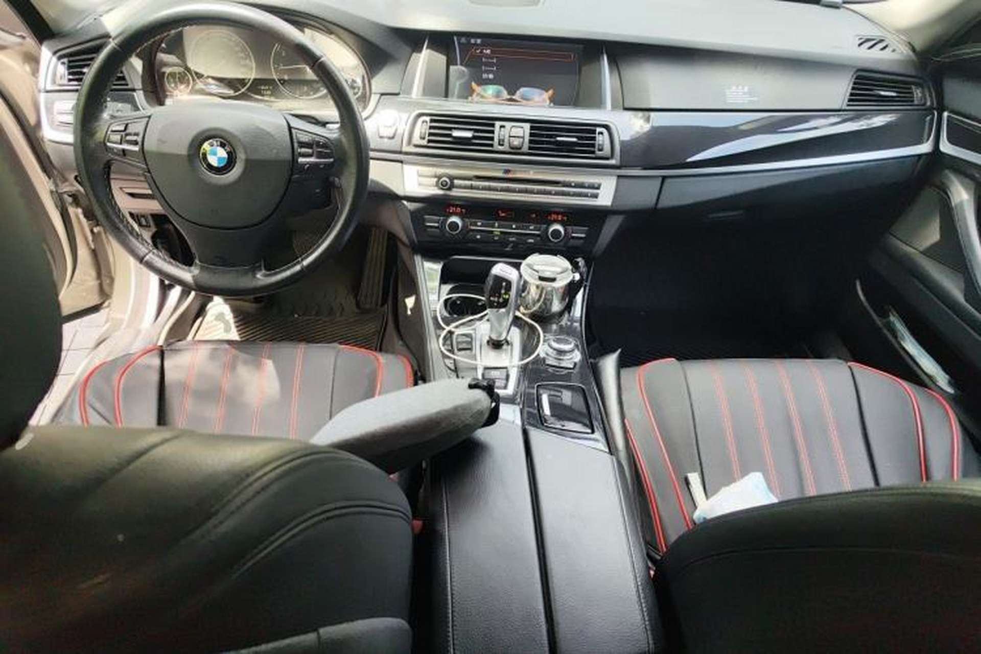 Used BMW 5 Series 2014 520Li Elegant Model Center Console