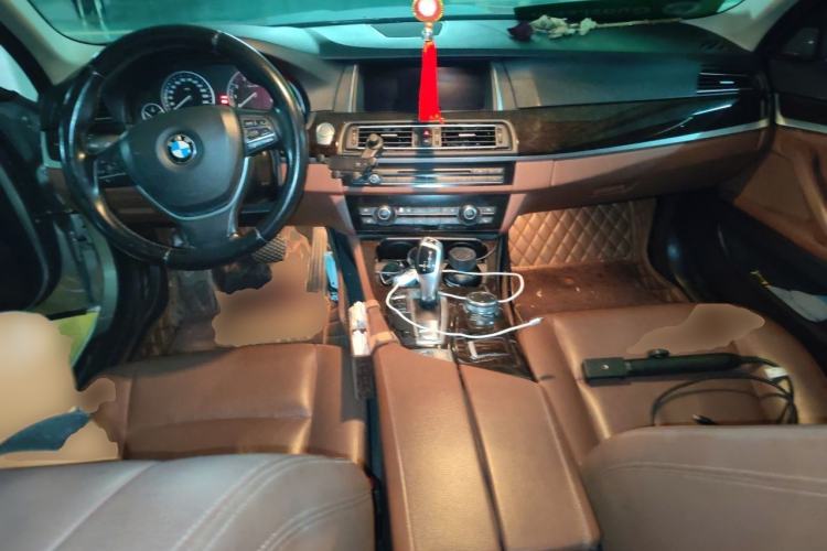 Used BMW 5 Series 2014 528Li Leading Model Center Console