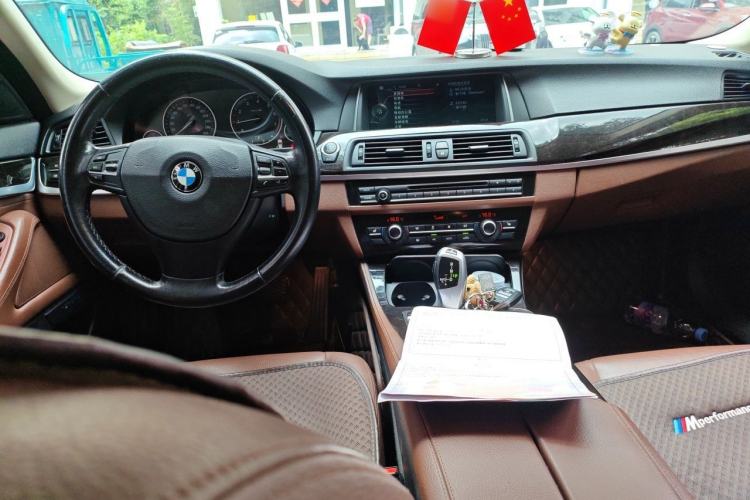 Used BMW 5 Series 2014 525Li Leading Model Center Console