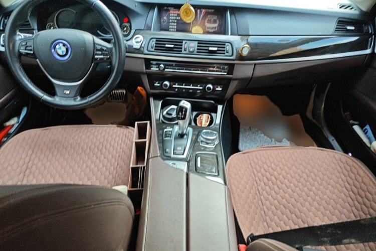 Used BMW 5 Series 2014 525Li Luxury Design Package Center Console