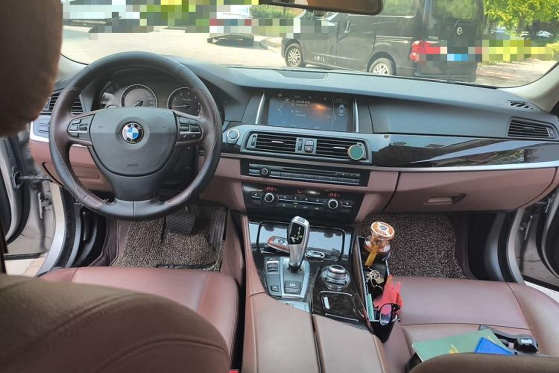 Used BMW 5 Series 2014 525Li Leading Model Center Console