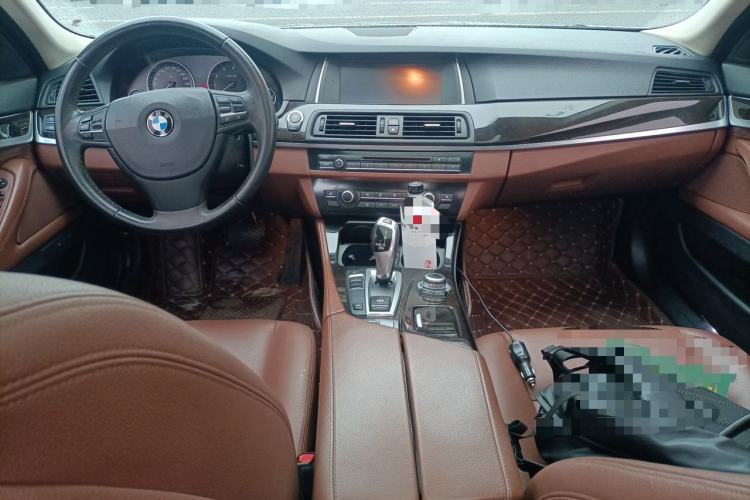 Used BMW 5 Series 2014 525Li Leading Model Center Console