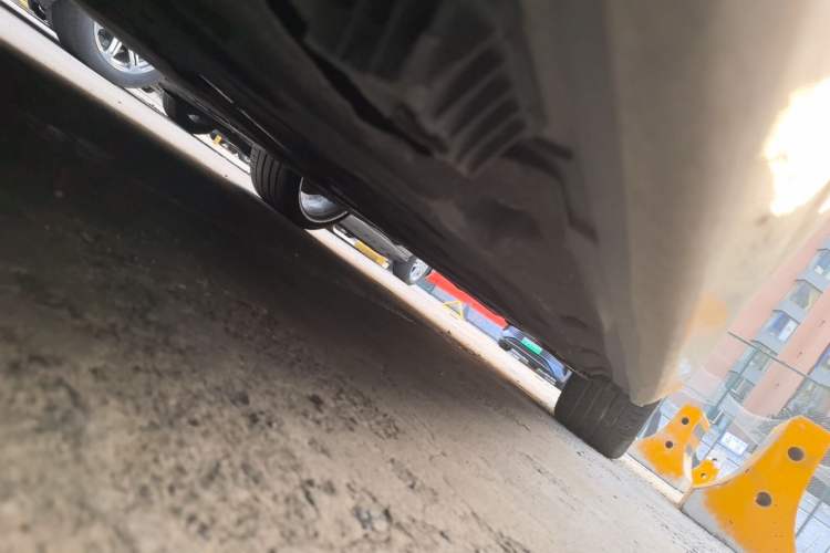 Used BMW 5 Series 2014 525Li Fashion Design Package Chassis Front Left