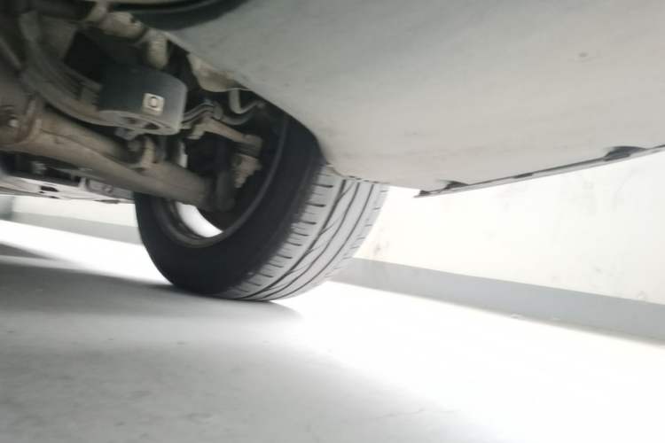 Used BMW 5 Series 2014 520Li Elegant Model Chassis Front Left