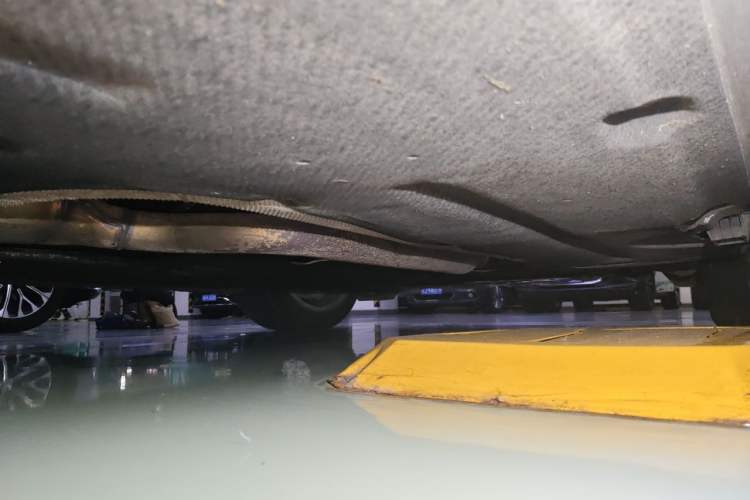 Used BMW 5 Series 2014 525Li Luxury Design Package Chassis Front Right