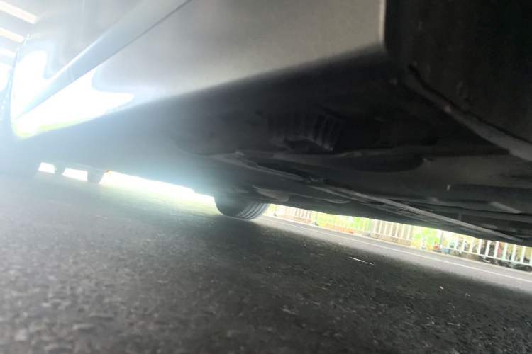 Used BMW 5 Series 2014 525Li Luxury Design Package Chassis Rear Left