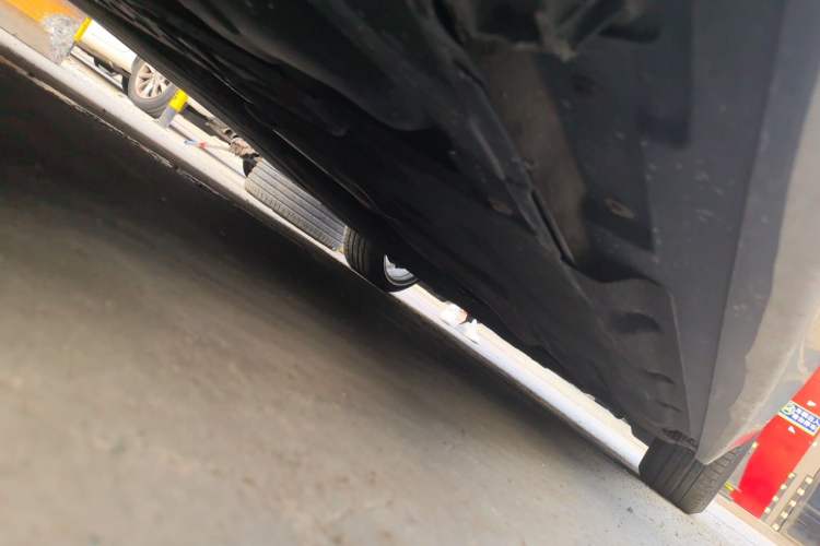 Used BMW 5 Series 2014 525Li Fashion Design Package Chassis Rear Right
