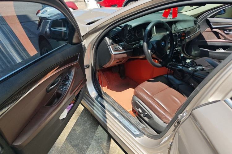 Used BMW 5 Series 2014 525Li Luxury Design Package Driver Seat