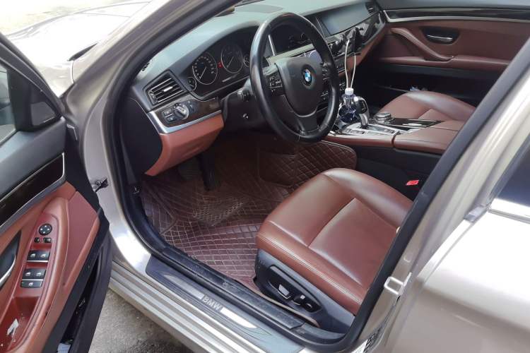 Used BMW 5 Series 2014 528Li xDrive Fashion Design Package Driver Seat