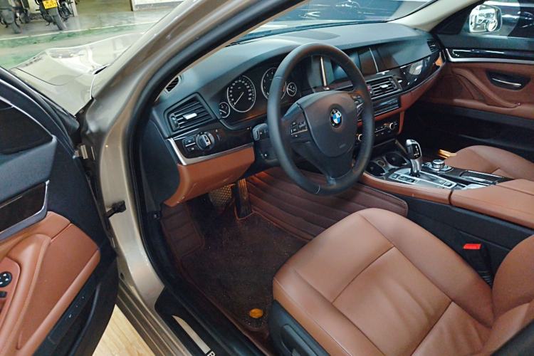 Used BMW 5 Series 2014 525Li Leading Model Driver Seat