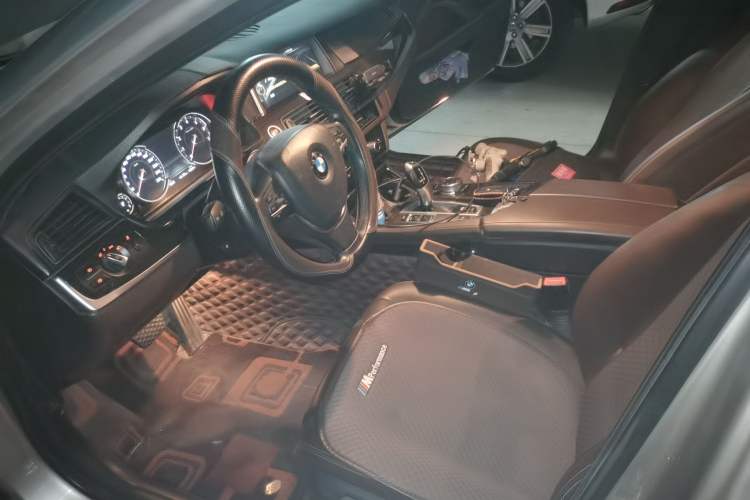 Used BMW 5 Series 2014 525Li Luxury Design Package Driver Seat