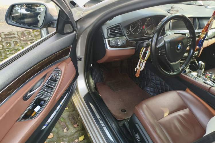 Used BMW 5 Series 2014 528Li Leading Model Driver Seat