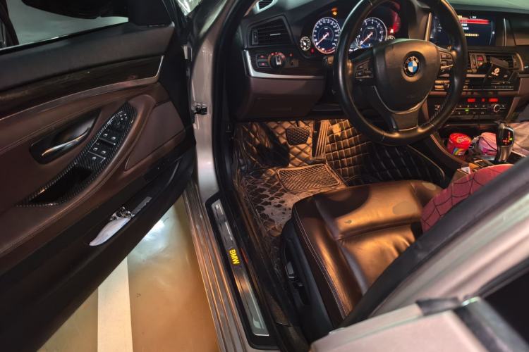 Used BMW 5 Series 2014 525Li Luxury Design Package Driver Seat